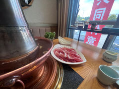 -额尔敦传统涮.冰煮羊火锅(乌兰察布体育场店)