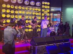 -TZ House音乐现场(来福士中心店)