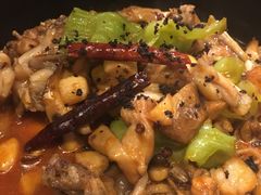 -云海肴·汽锅鸡·云南菜(天山百盛优客店)