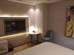 -柏槿酒店(罗湖口岸向西地铁站店)