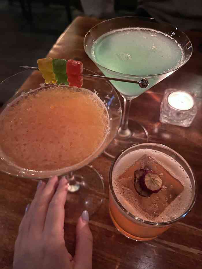 mona bar(东四店)-"搜了搜附近的店,看这家评价挺好的就一路摸.