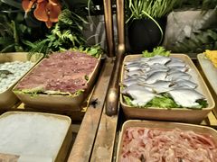 -享遇.锅姥姥牛排海鲜自助(小寨店)