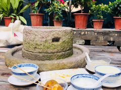 招牌香滑凤凰奶-周大娘牛乳(旧寨古村总店)