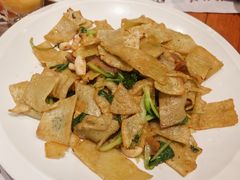 -黄泥岗·地道湖北菜(奥特莱斯店)