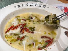 -江渔儿酸菜鱼·拔草餐厅(虎门君乐汇店)