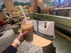 -星巴克臻选(华堂·新辰汇店)
