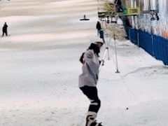 -乔波室内滑雪场