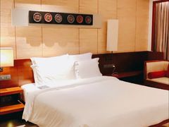 -三亚湾海居铂尔曼度假酒店