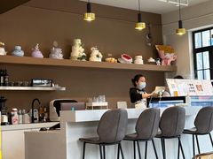 -Fridi Patisserie Cafe