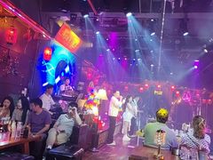 -喜鹊音乐酒馆(西街店)