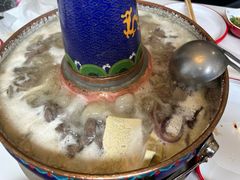 -毛辣果·贵州红酸汤牛肉火锅(西单店)