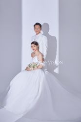 -乐派诗婚纱摄影