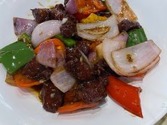黑椒黄牛肉粒-禄源公·老莞诚饭店