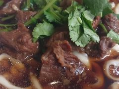 牛肉面-清真吴记门钉肉饼·喜多利