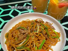 -K+全国连锁KTV(绿地缤纷天地店)