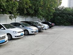 -上海应用技术大学南校区-停车场