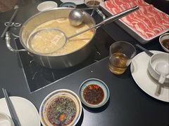 -鲜入唯煮·港式海鲜牛肉火锅(金宝街店)