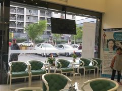 -美酷口腔牙齿矫正(江桥万达店)
