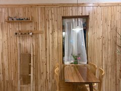 -花苑里咖啡(威远店)