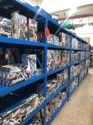 -逝水玩具折扣店
