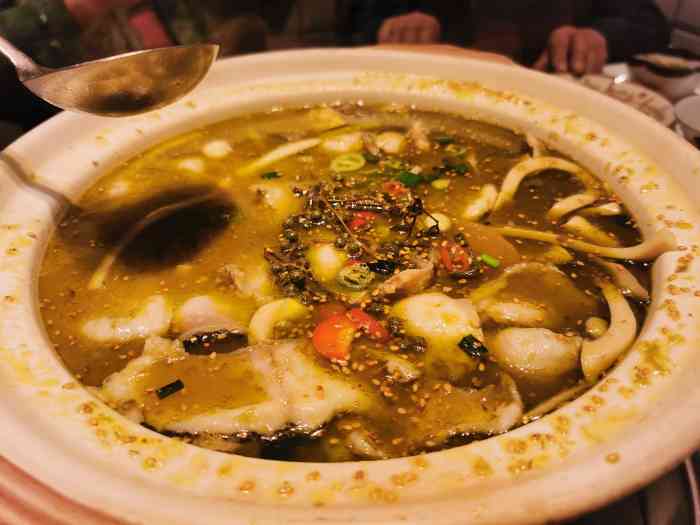 江小渔·豆浆鱼火锅(鞍钢总院店)