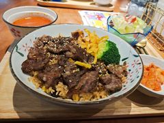 -POKEE VIA&Brunch·维娅(重庆来福士店)