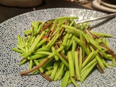 炒芦蒿-翕间食·精致淮扬菜(江苏大剧院店)