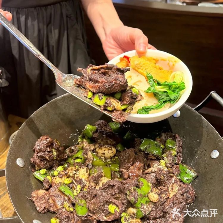 在长沙想吃地道的永州血鸭？那我只能说…..