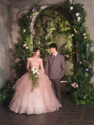 -雪中彩影婚纱摄影·微光艺术中心