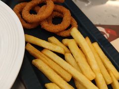 -必胜客(WOW梦之城店)