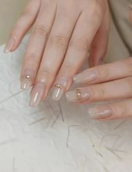 -猪猪女孩日式美睫美甲