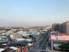 -尊爵天际大饭店 (近台茂)