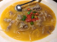 一品金汤肥牛-70后饭吧(府河街店)