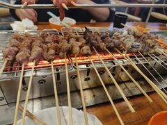 -哈尔滨小酒馆·鲜肉现穿自助烧烤(康新花园店)
