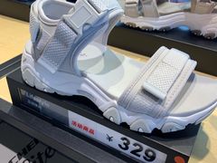 -SKECHERS 斯凯奇(上海国际时尚中心店)