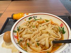 -顺溜·手工刀削面·黑金店(铜锣湾店)