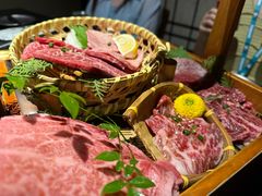 -山川小町·极番烧肉(新地假日广场店)