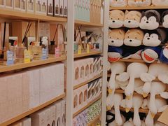 -名创优品(海珠乐峰广场店)