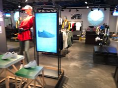 -阿迪达斯(武林银泰三叶草店)