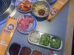 -明洞阿姨·韩式酱蟹烤肉·创意料理(三元桥店)