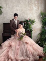 -雪中彩影婚纱摄影·微光艺术中心