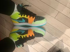 -Air Jordan(世贸天阶店)