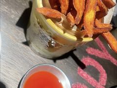 -九月里.自由花园餐厅