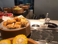 -龍歌自助小火锅(市南金茂湾店)