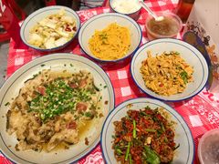 -荆九爷爆炒桥头三嫩(云南北路店)