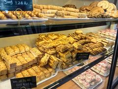 -起士林(荣安大街店)