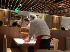 -海底捞火锅鲜切牛肉主题店(长寿路店)