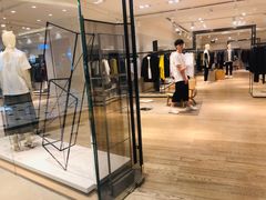 -COS(月星环球港店)