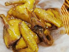 盐焗乳鸽-煲煲掂风味煲仔饭餐厅(西区店)