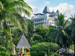 -海南清水湾莱佛士酒店